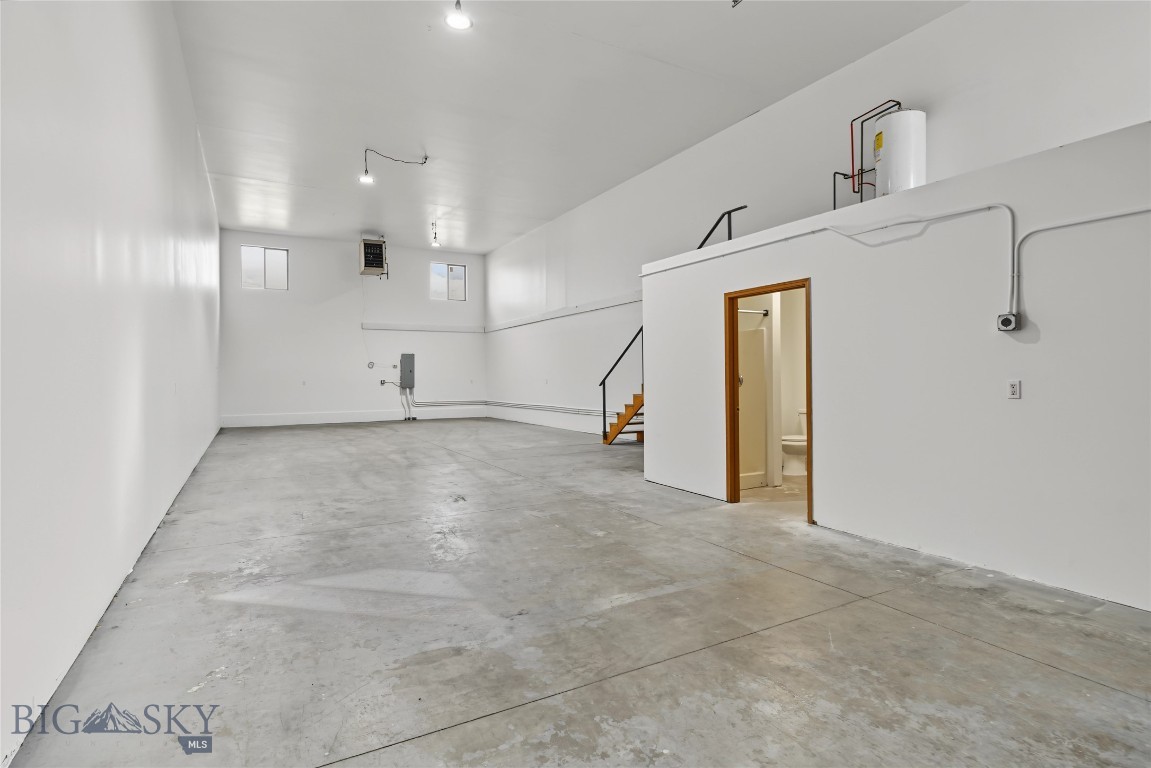 211 Jetway Drive G Property Photo 6