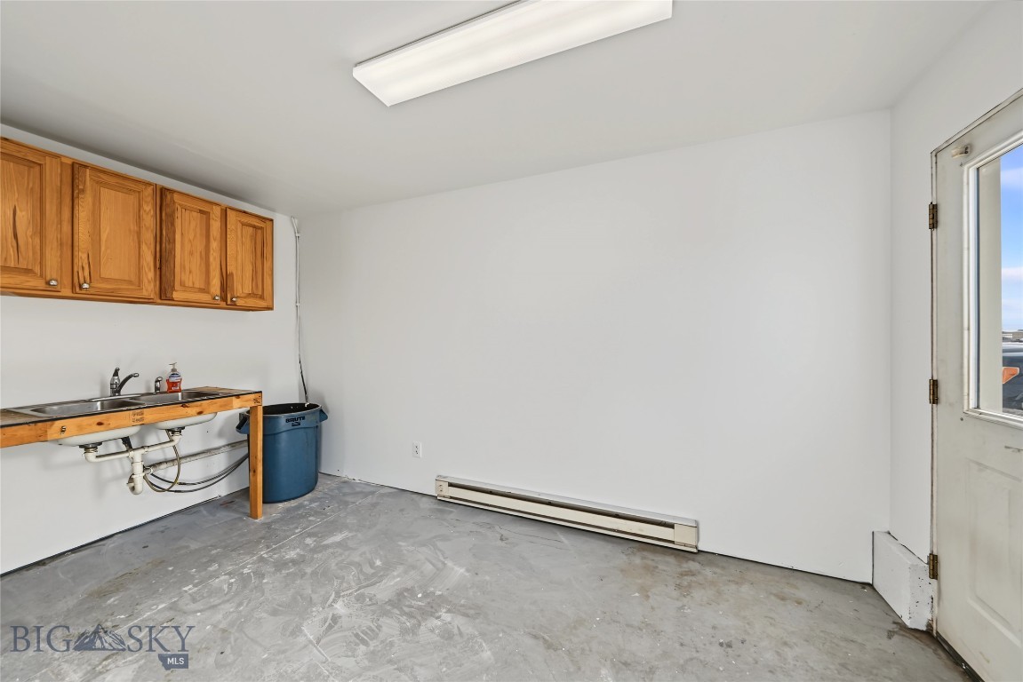 211 Jetway Drive G Property Photo 15