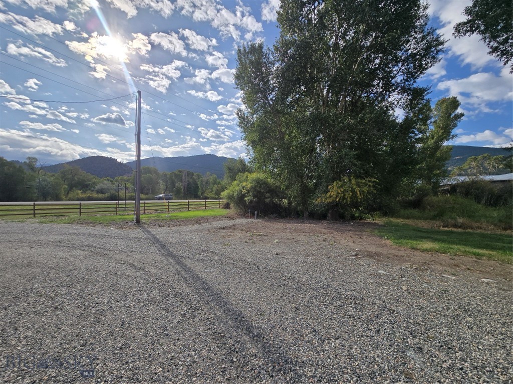 5189 Us Highway 89 S Property Photo 4