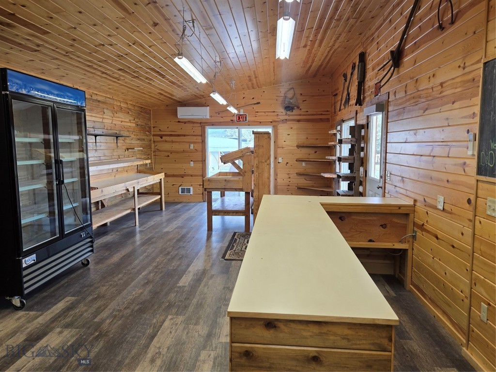 5189 Us Highway 89 S Property Photo 15