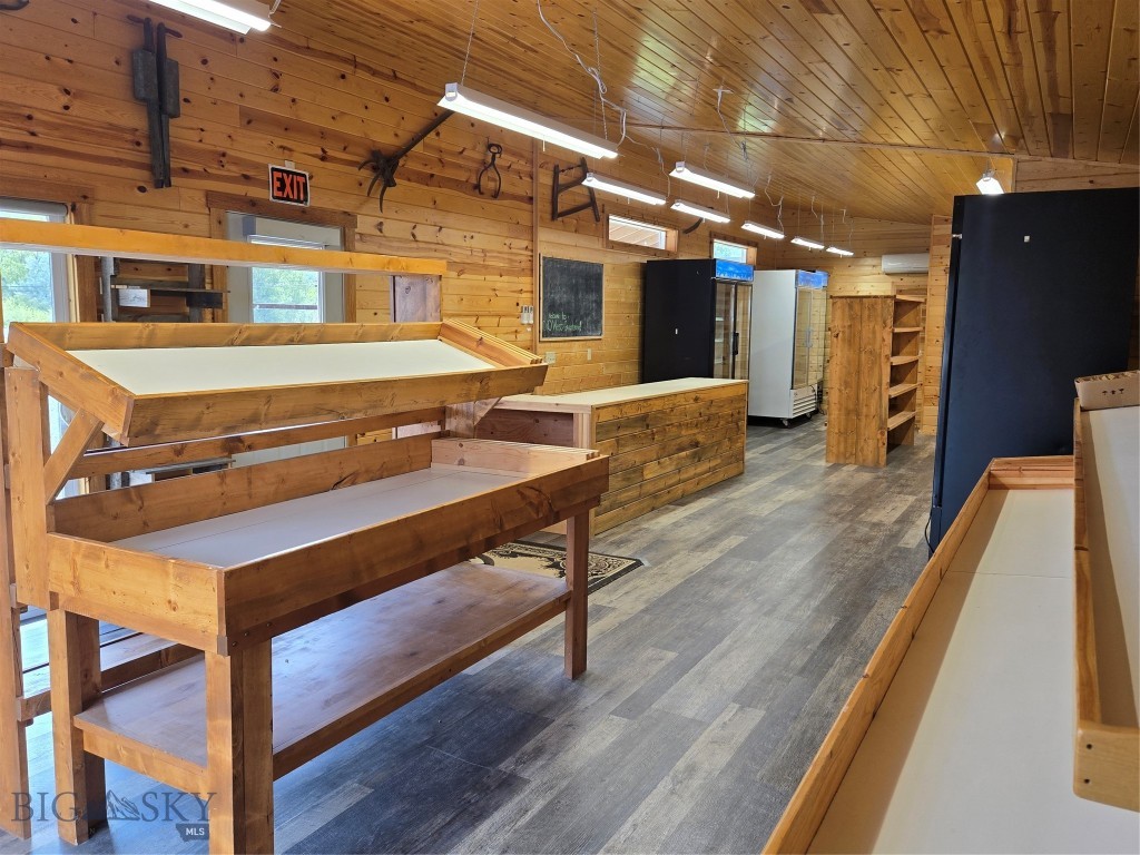 5189 Us Highway 89 S Property Photo 19