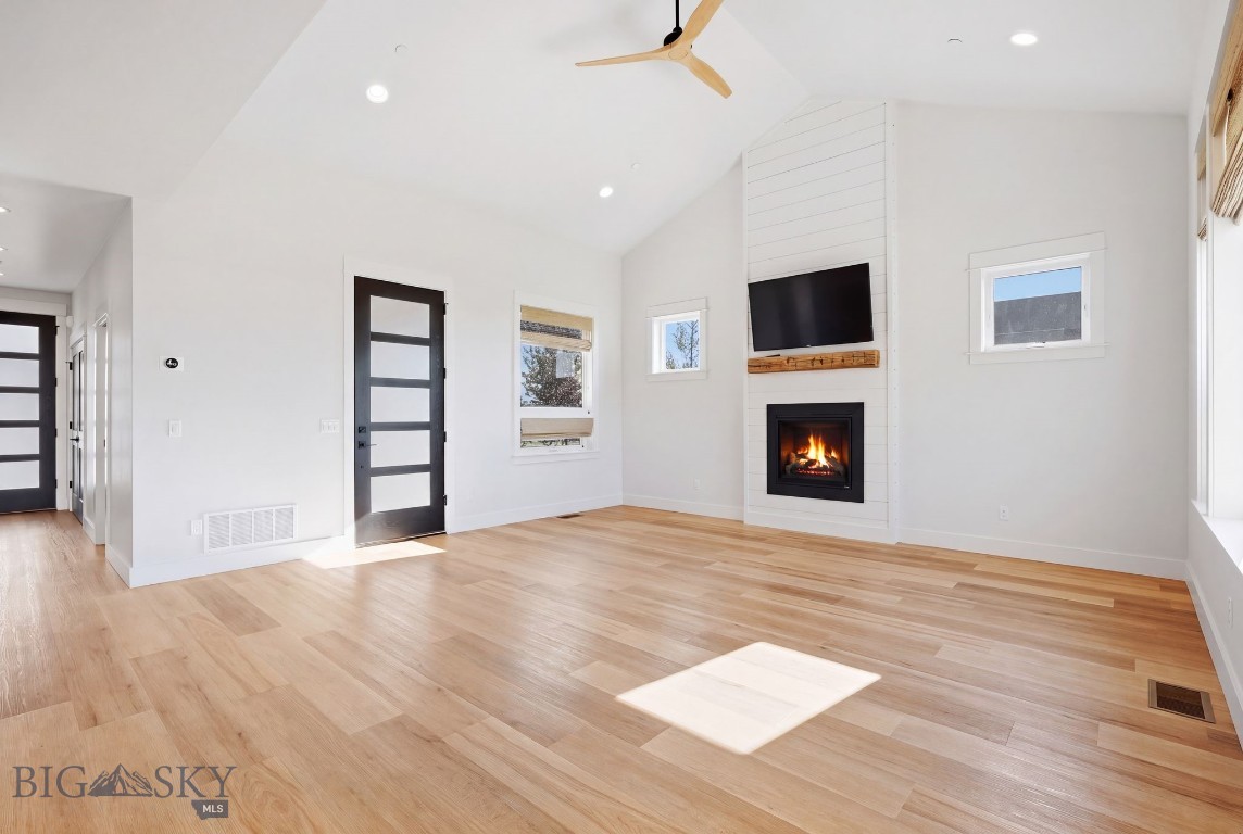 169 Riparian Way Property Photo 12
