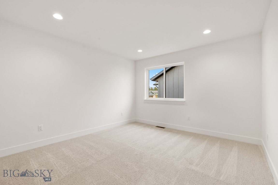 72 Lanner Drive Property Photo 22