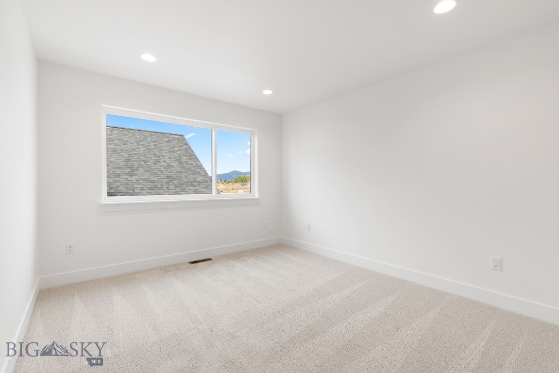 72 Lanner Drive Property Photo 24