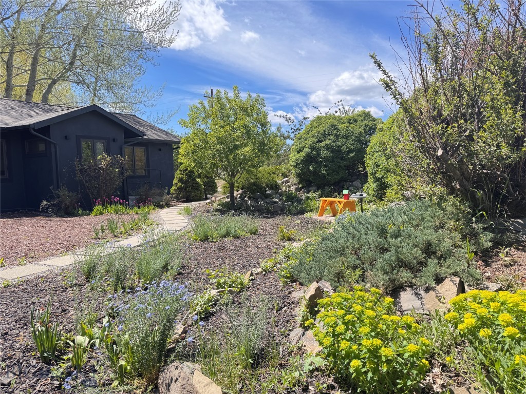 9200 River Road Property Photo 1