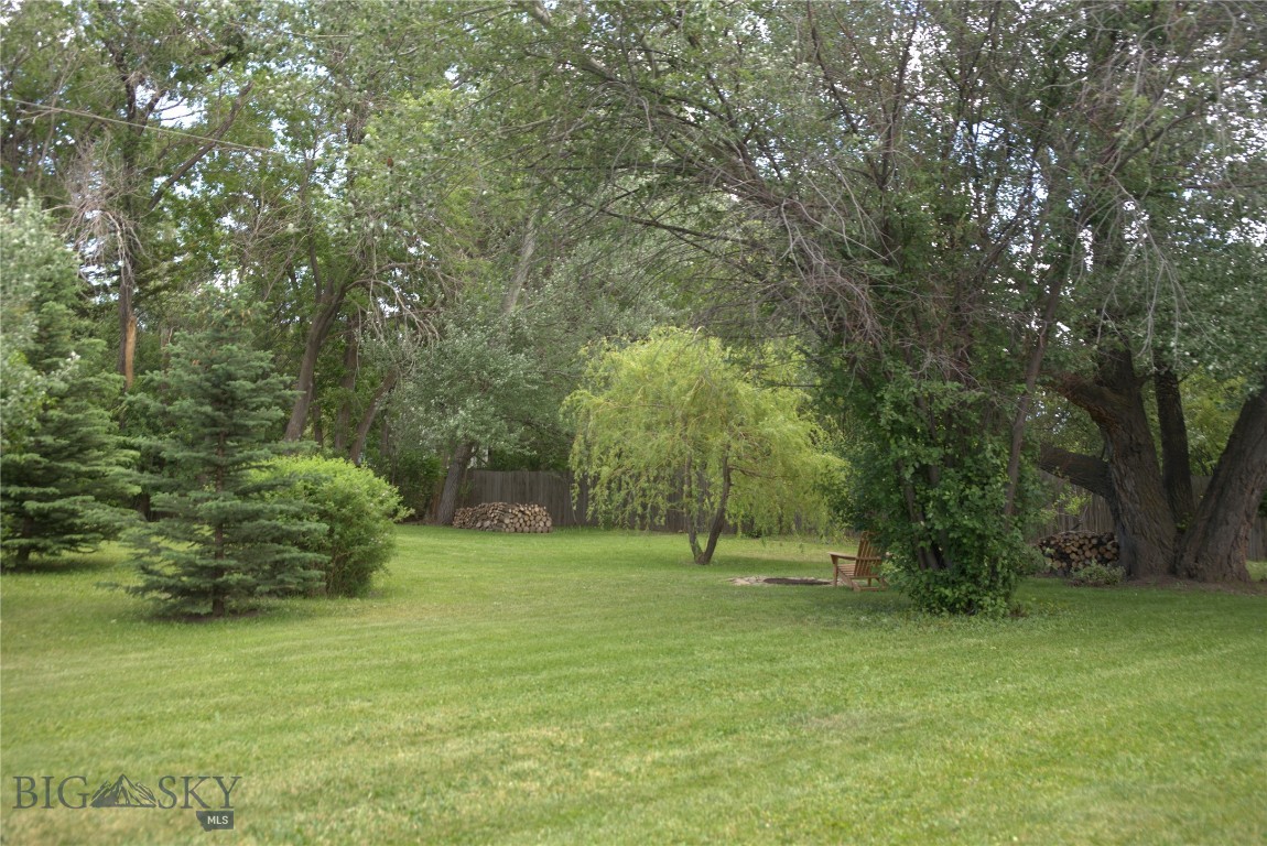 9200 River Road Property Photo 8