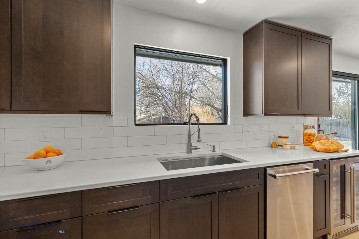 9200 River Road Property Photo 15