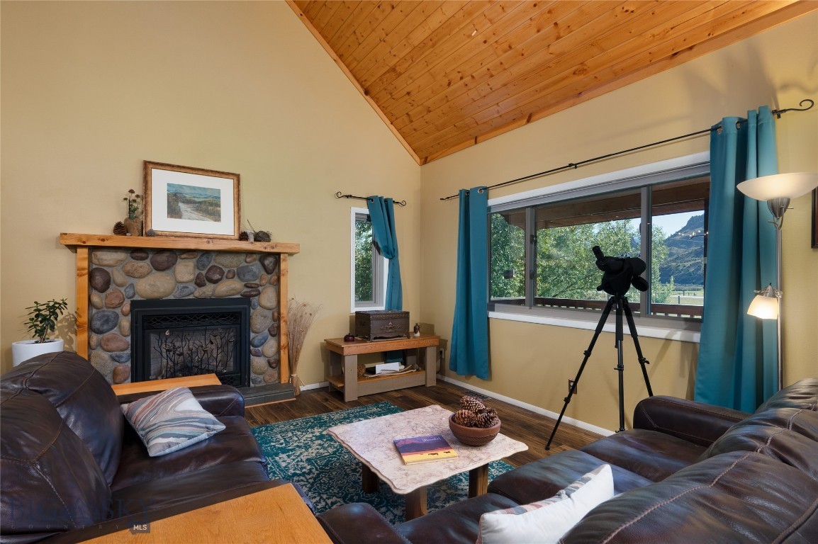 4 Sphinx Drive Property Photo 14