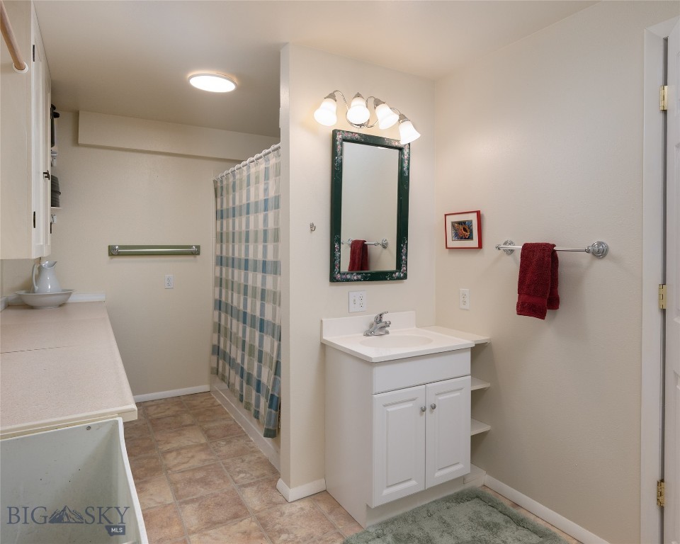 4 Sphinx Drive Property Photo 32