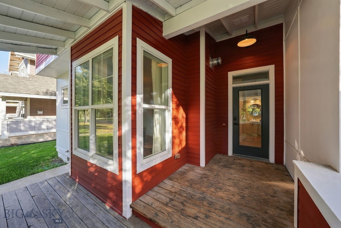 4291 Cover Street Property Photo 4