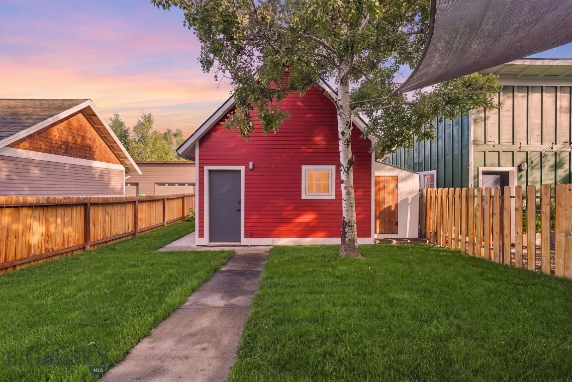 4291 Cover Street Property Photo 7