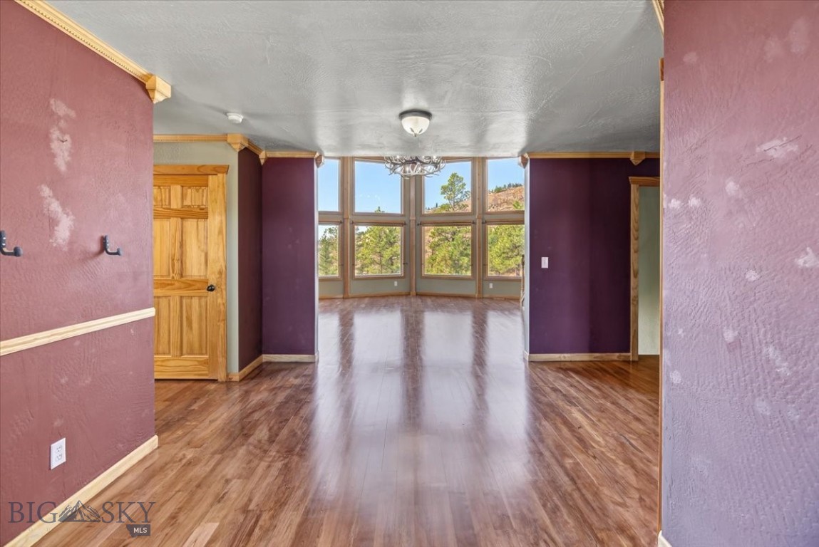 6958 Black Sandy Loop Property Photo 5