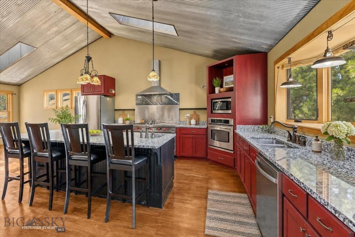 6958 Black Sandy Loop Property Photo 14