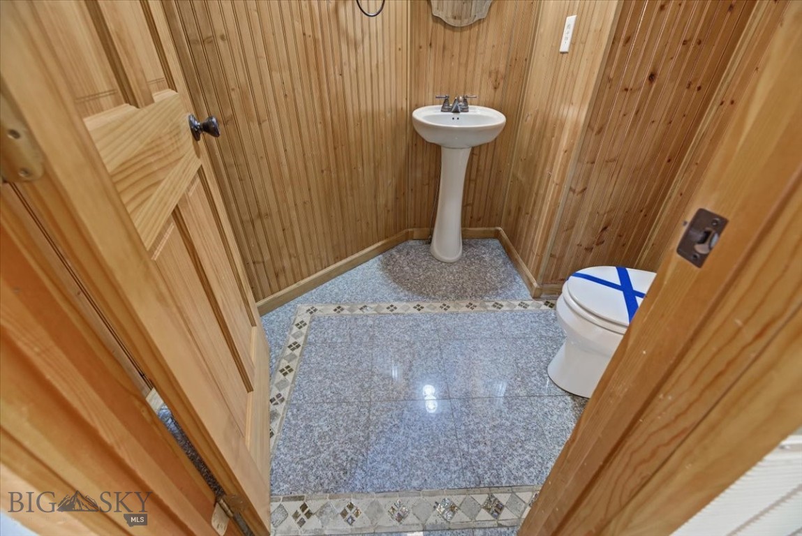 6958 Black Sandy Loop Property Photo 27