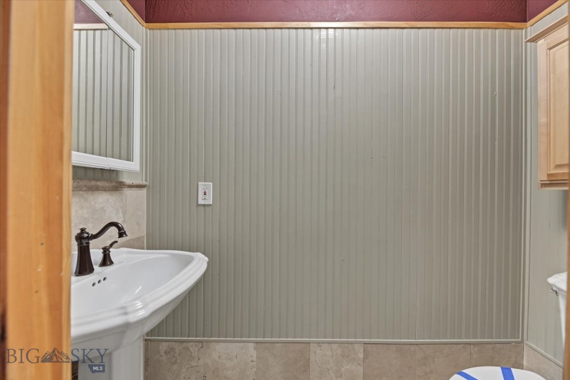 6958 Black Sandy Loop Property Photo 37