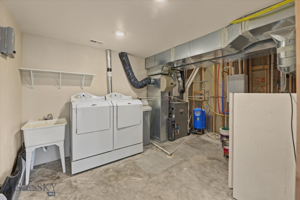 6958 Black Sandy Loop Property Photo 51