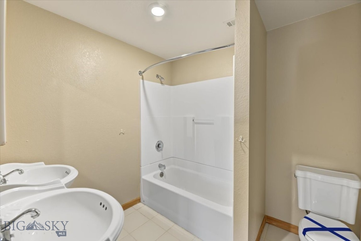 6958 Black Sandy Loop Property Photo 54