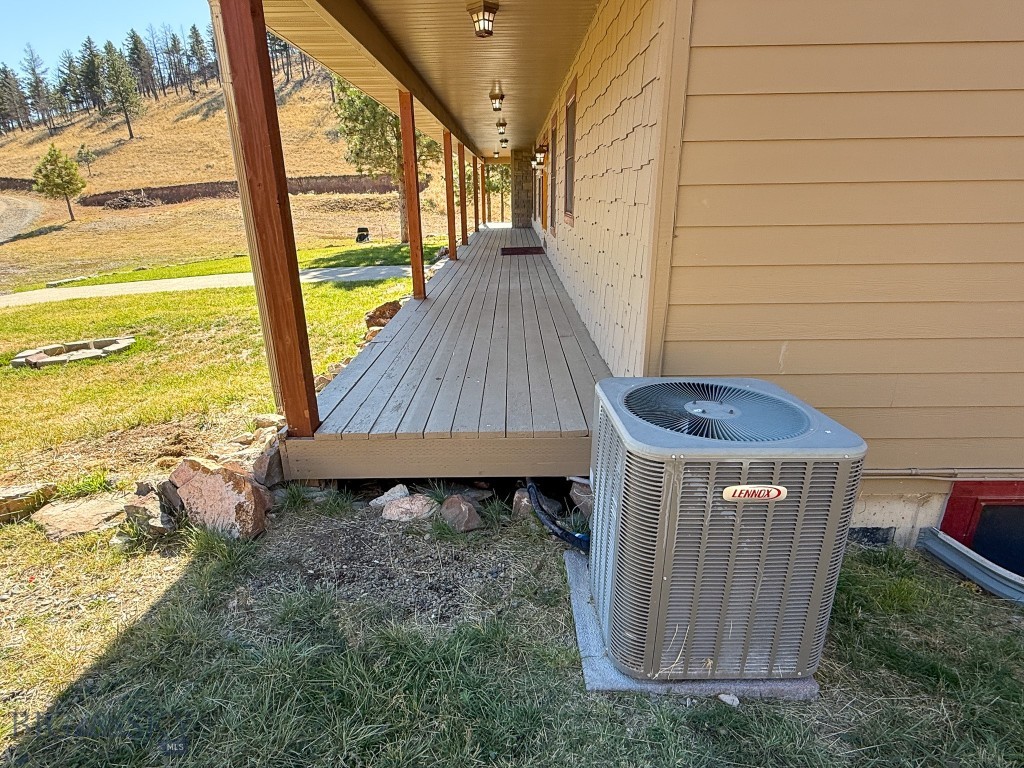 6958 Black Sandy Loop Property Photo 92