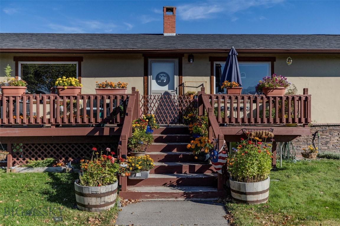 414 Garnier Avenue Property Photo 3