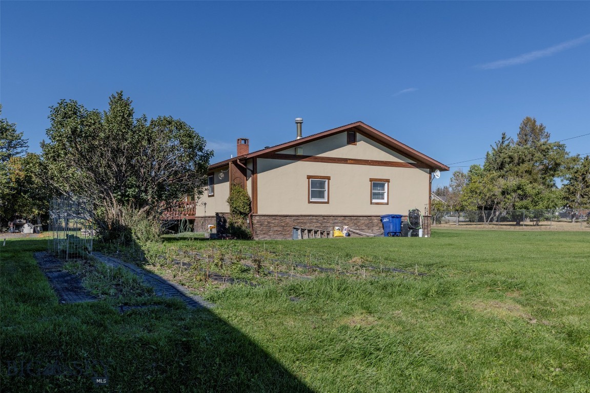 414 Garnier Avenue Property Photo 38