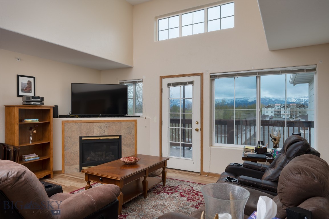 21 N Shore Drive 10 Property Photo 1