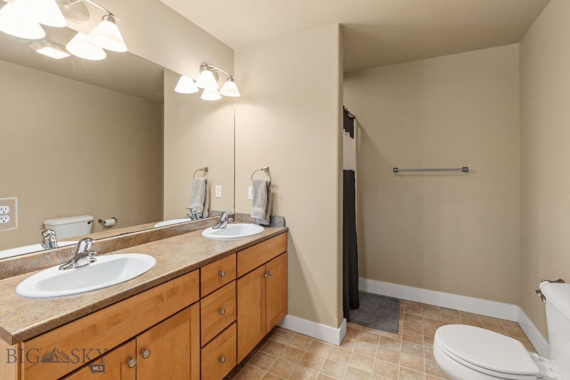 2714 Fen Way A Property Photo 44