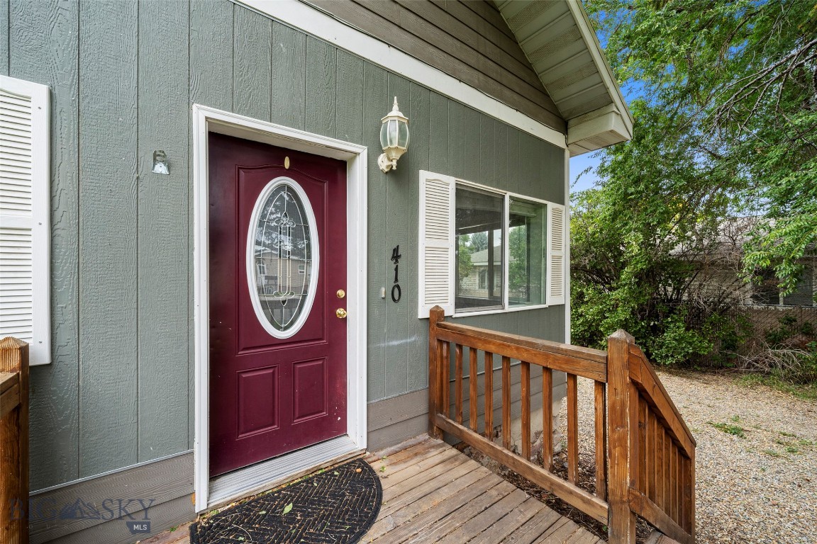 410 S Spruce Street Property Photo 1