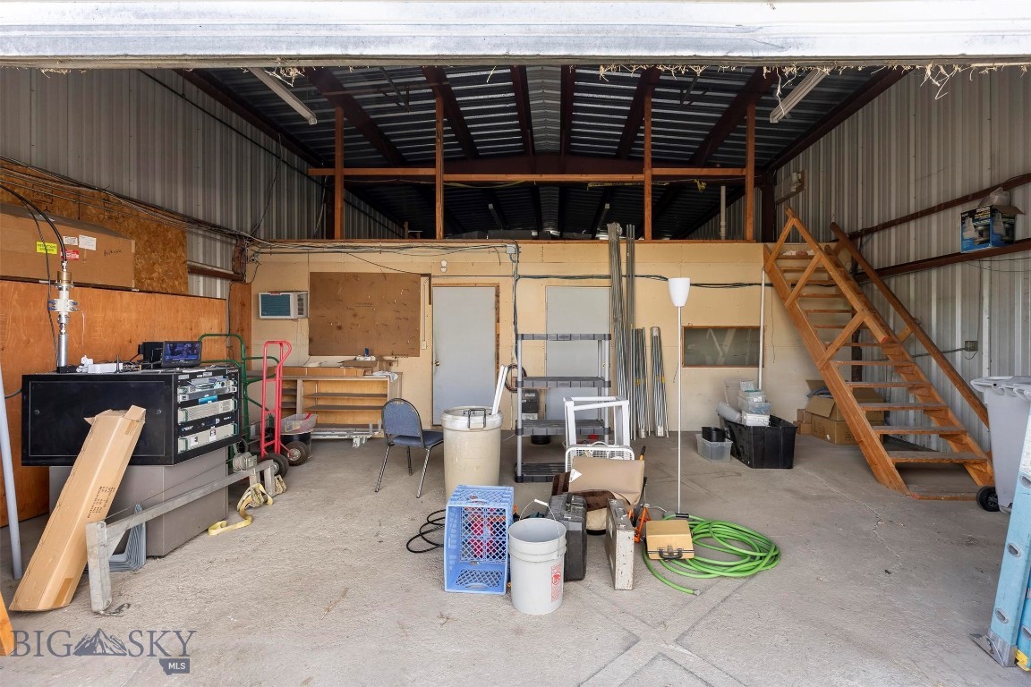 601 E Front Street Property Photo 12