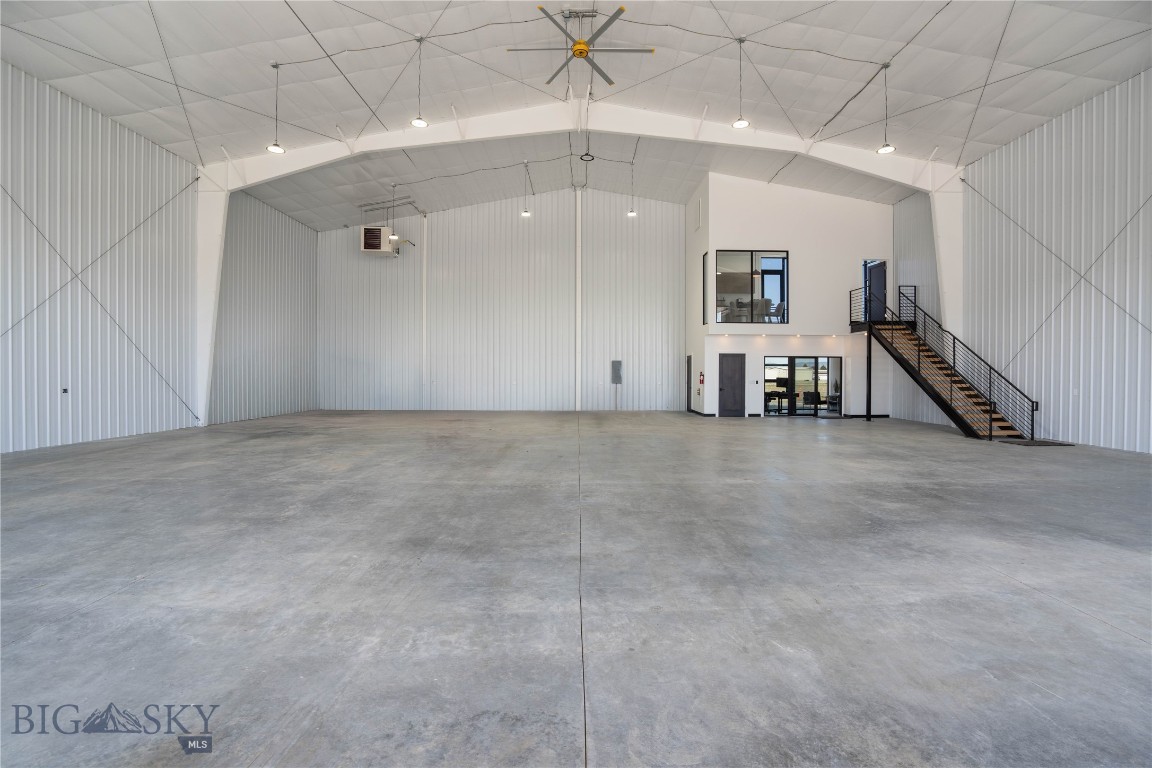 850 Gallatin Field Road Hanger Sy1 Property Photo 5