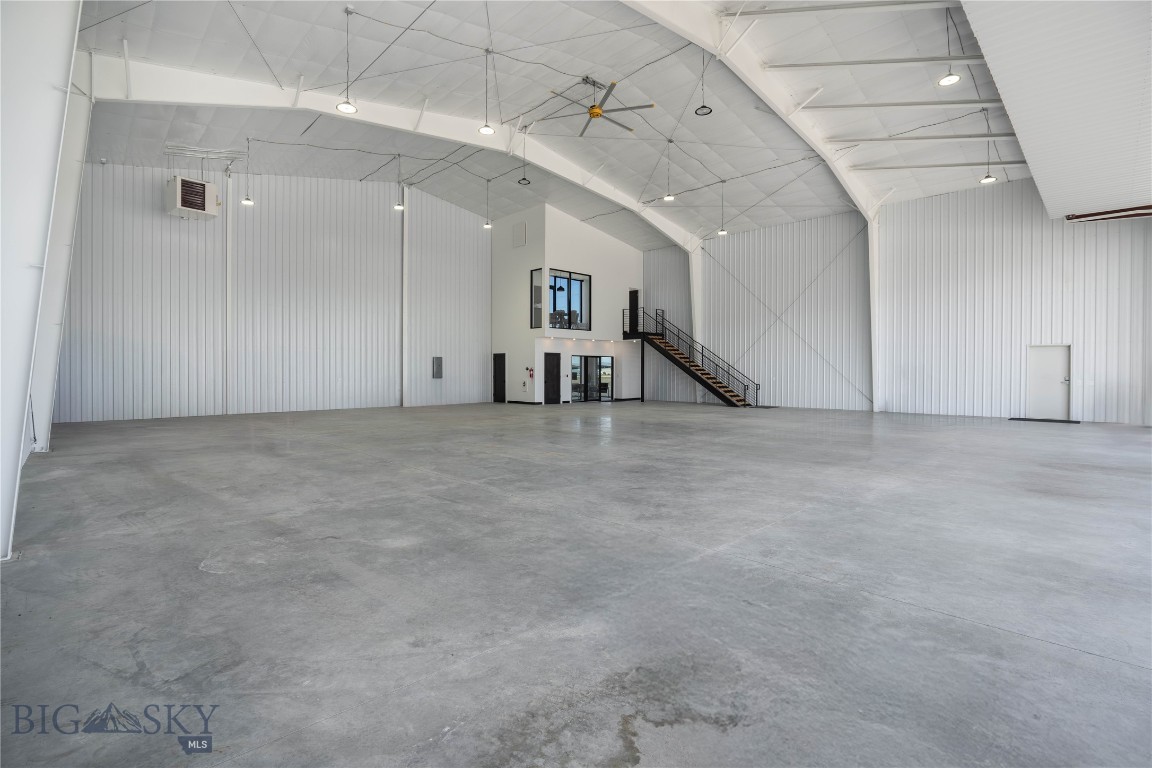 850 Gallatin Field Road Hanger Sy1 Property Photo 7