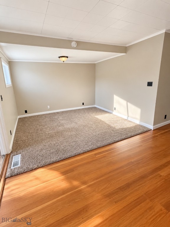 412 E Lewis Street Property Photo 6