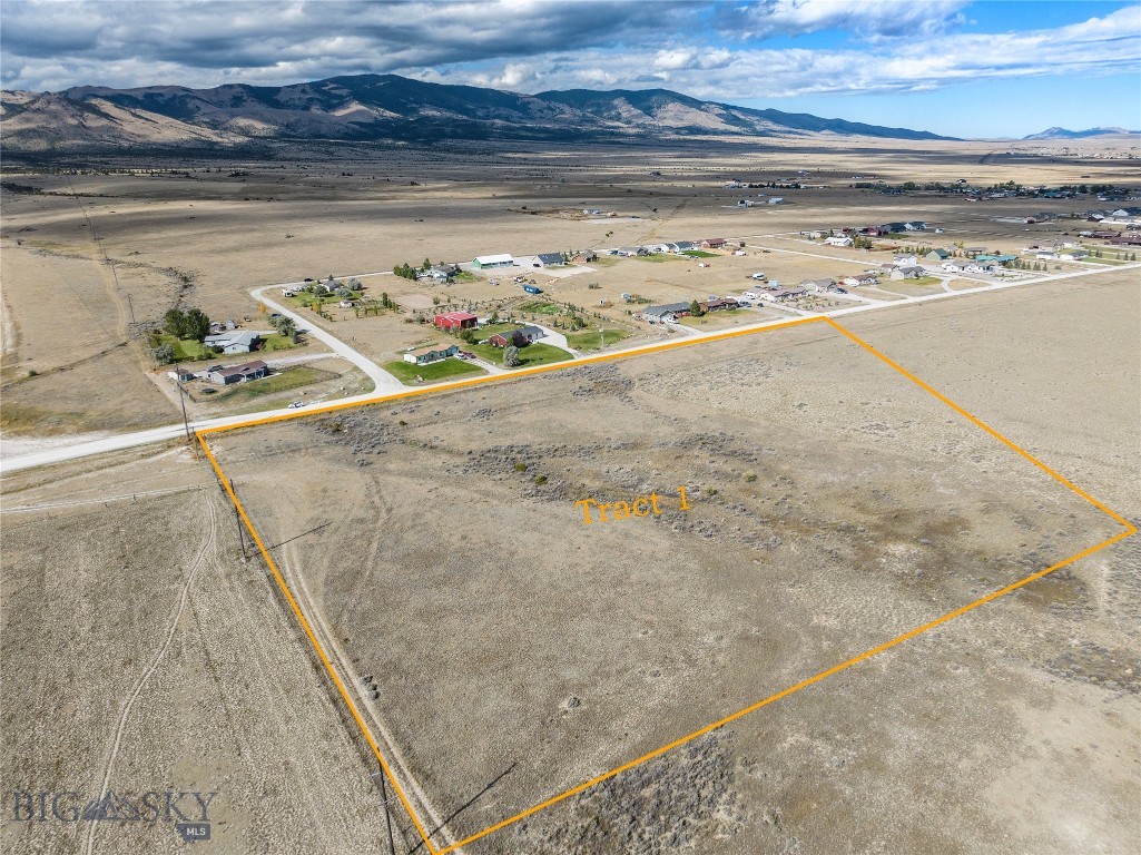 TBD Tract 1 Desert. Drive Property Photo 1