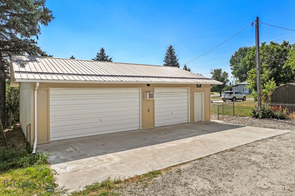 107 2nd Street N Property Photo 38