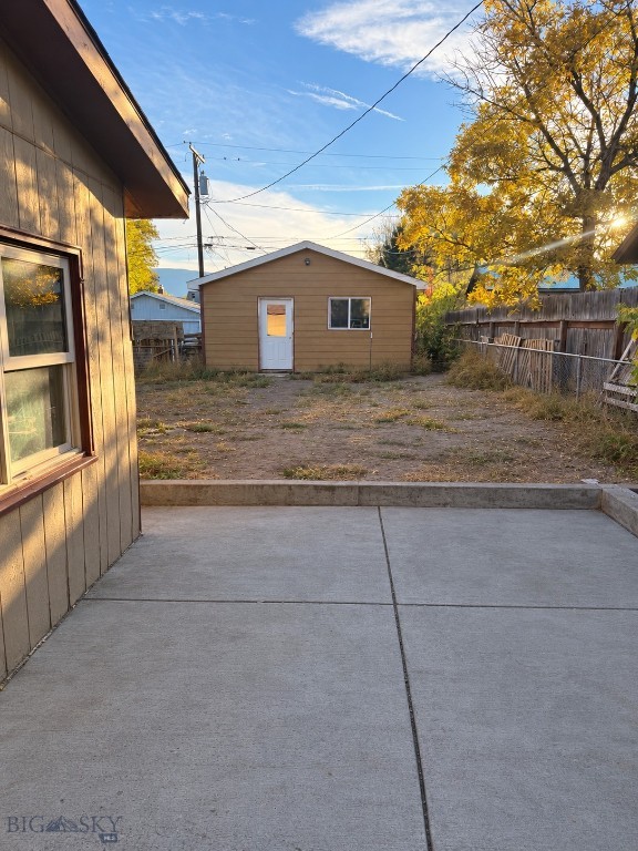 206 S G Street Property Photo 3