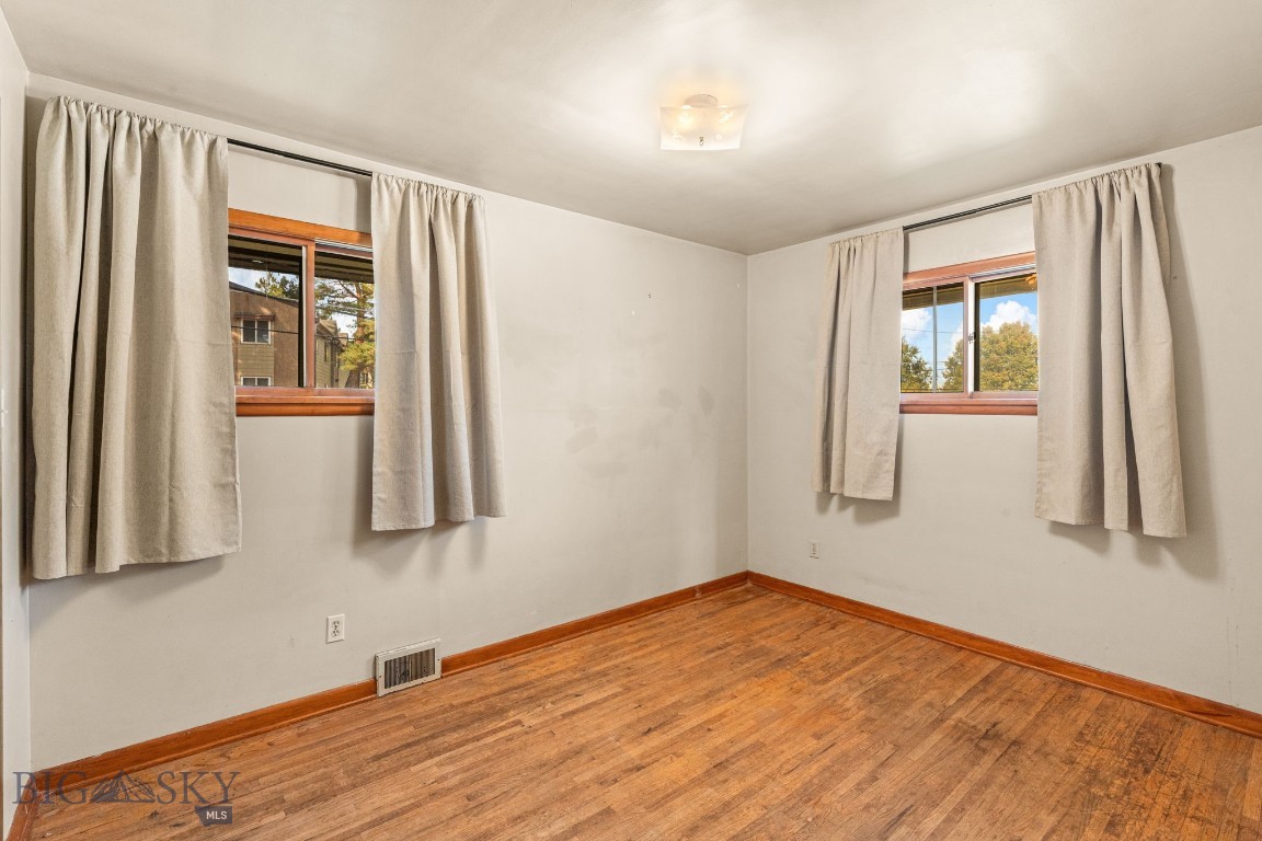1601 W College Street Property Photo 22