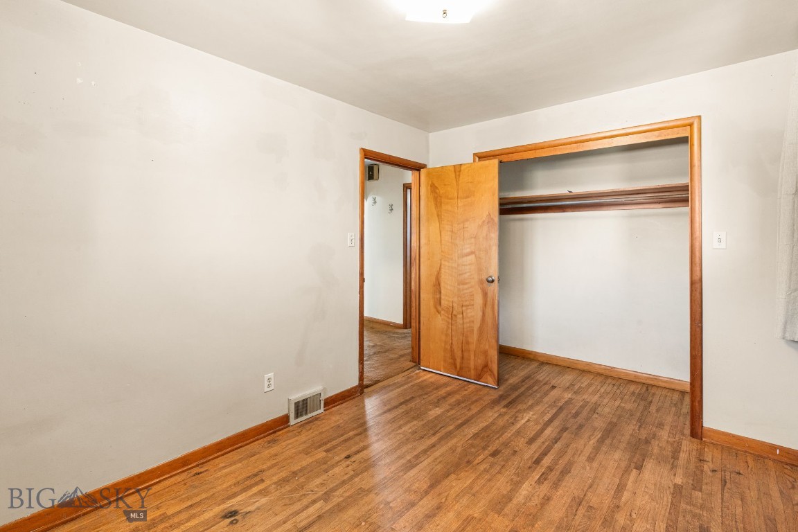 1601 W College Street Property Photo 23