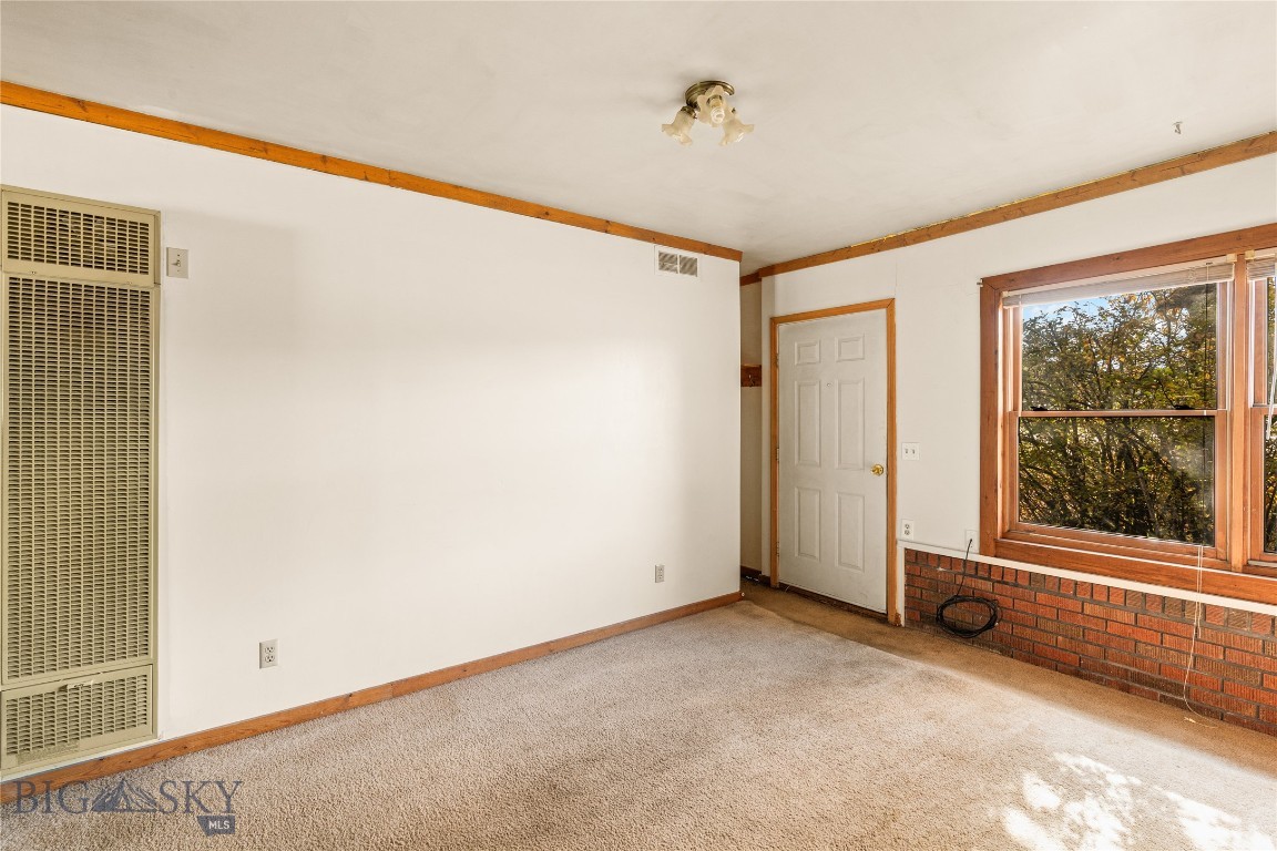1601 W College Street Property Photo 31