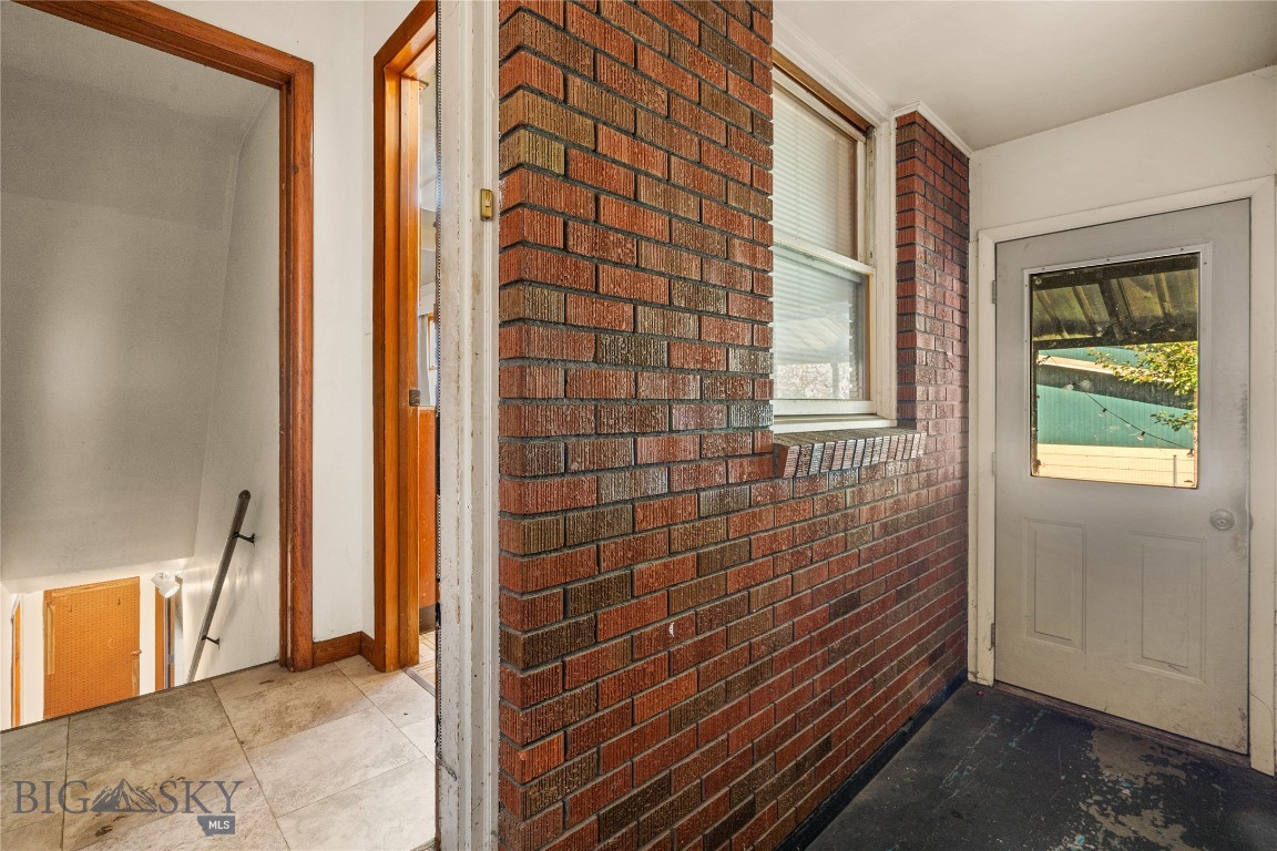 1601 W College Street Property Photo 38