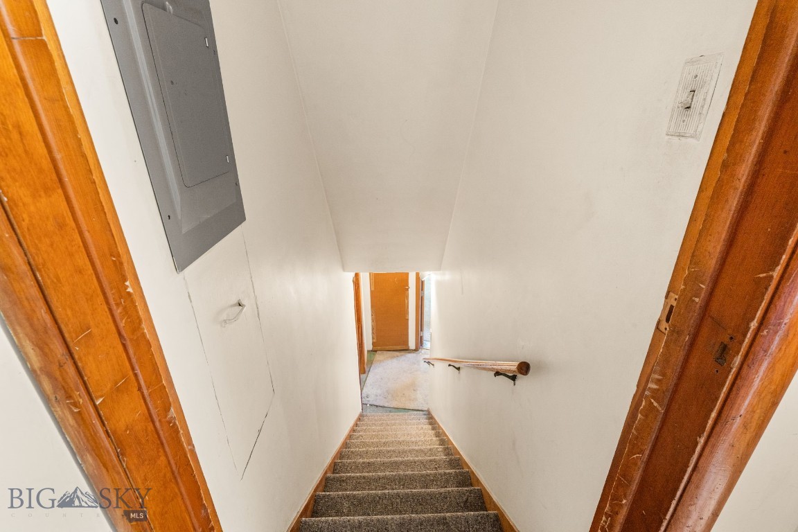 1601 W College Street Property Photo 39