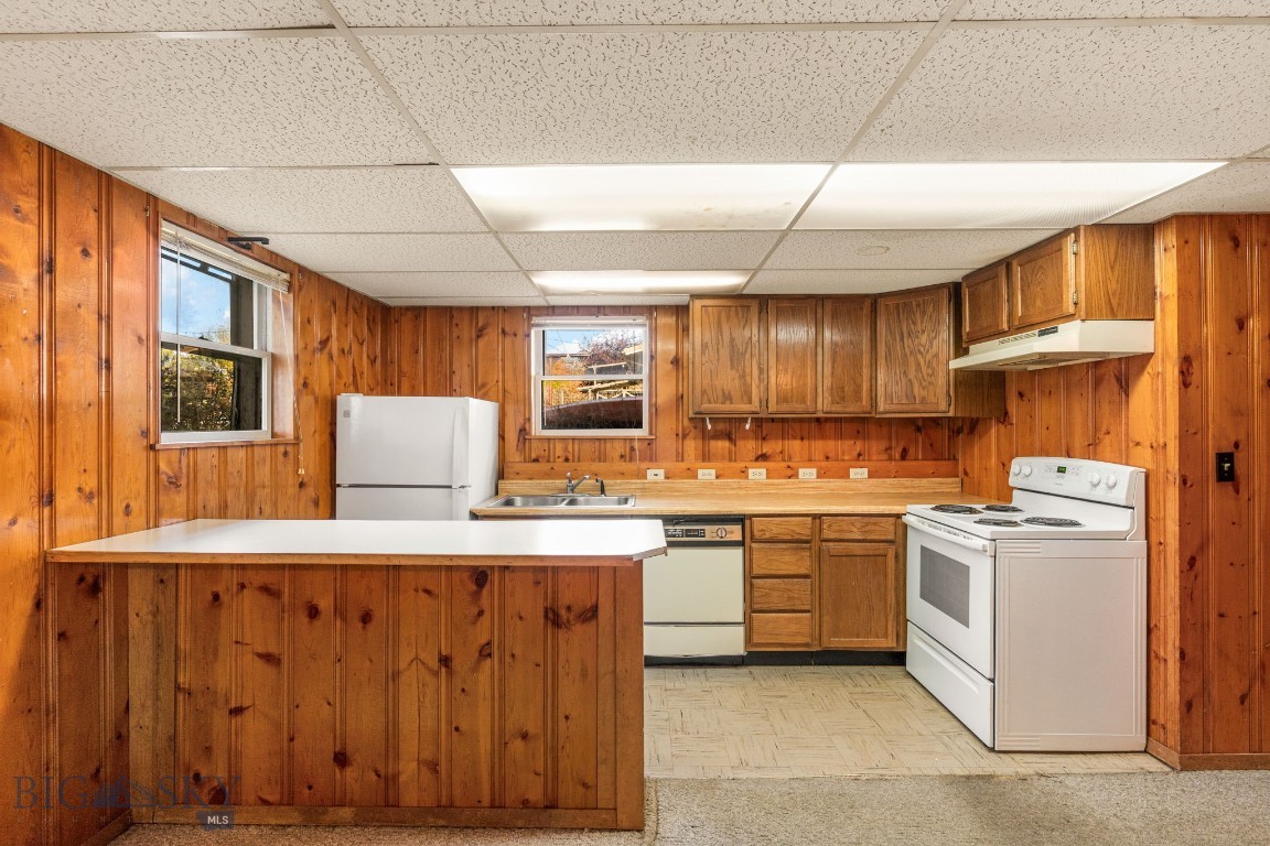 1601 W College Street Property Photo 44