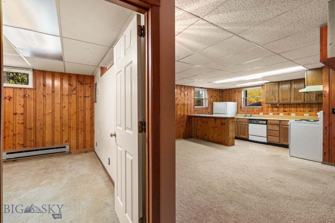 1601 W College Street Property Photo 45