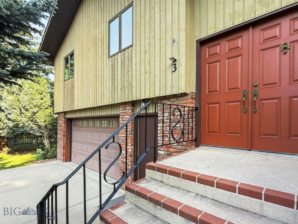 3 Hitching Post Property Photo 3