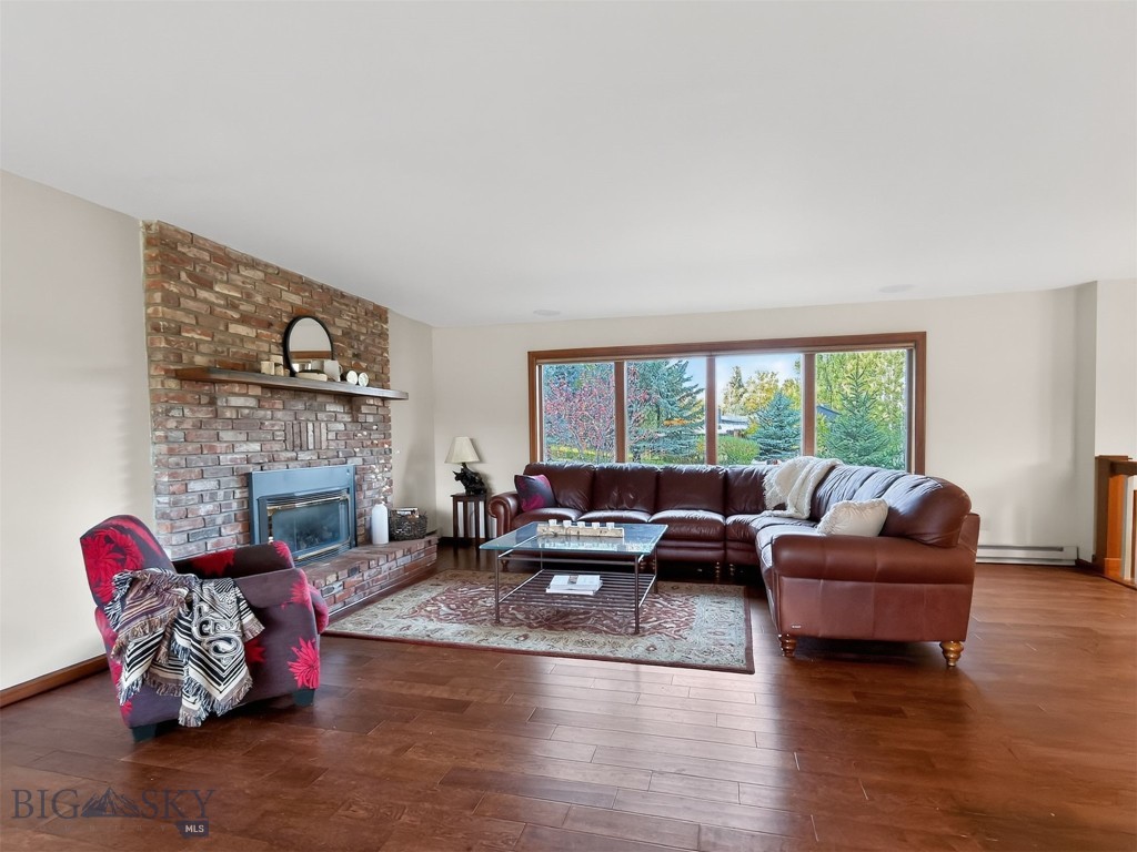 3 Hitching Post Property Photo 5