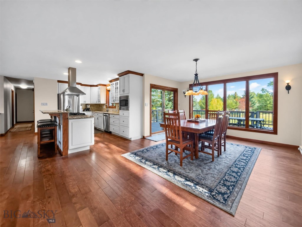 3 Hitching Post Property Photo 9