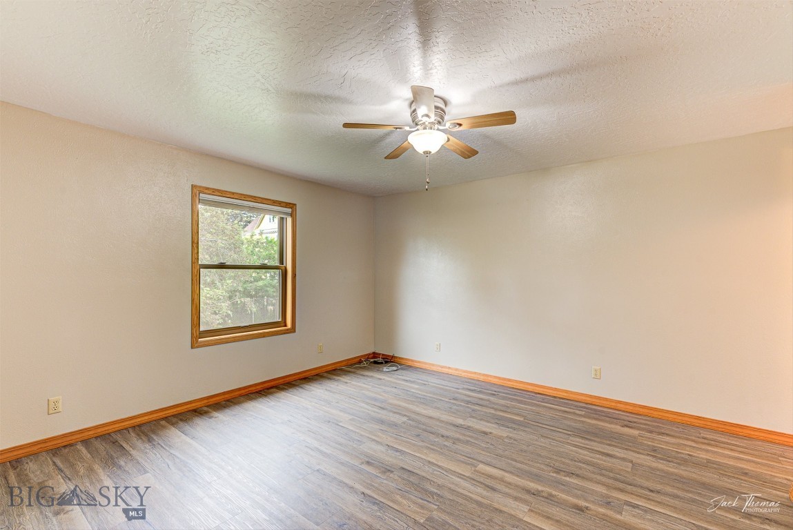 620 Higgins Property Photo 17