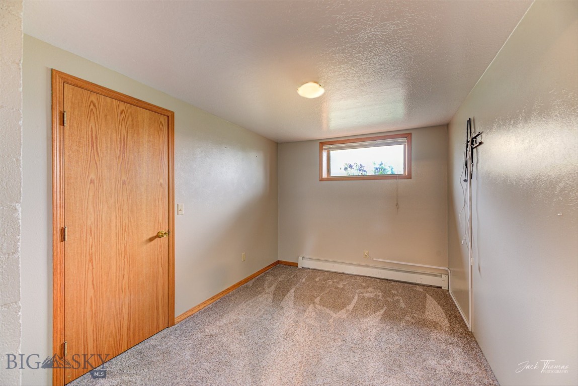 620 Higgins Property Photo 34