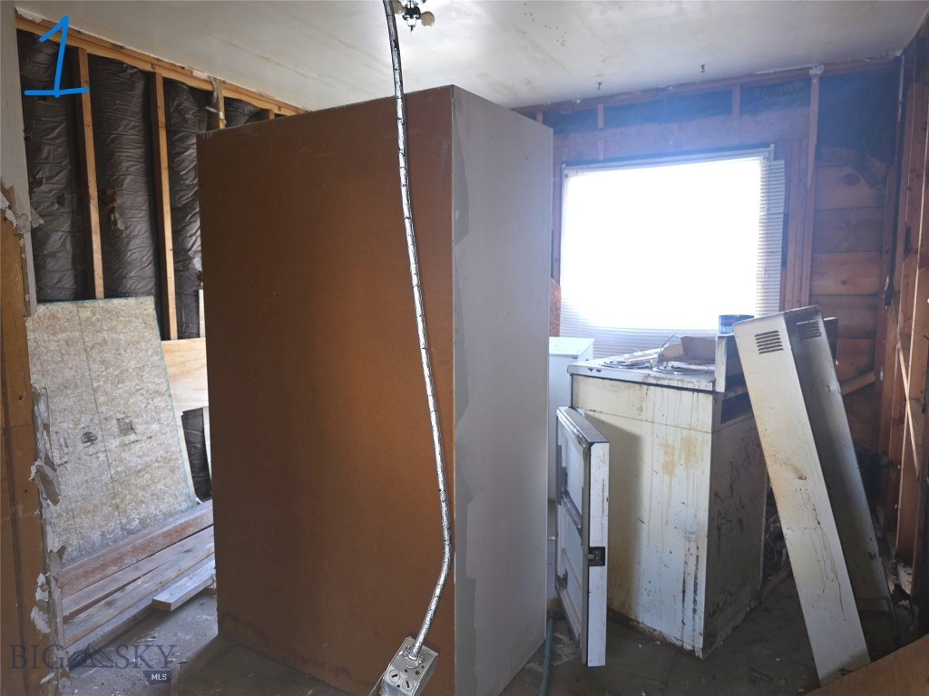 308 St. Mary's Avenue Property Photo 15