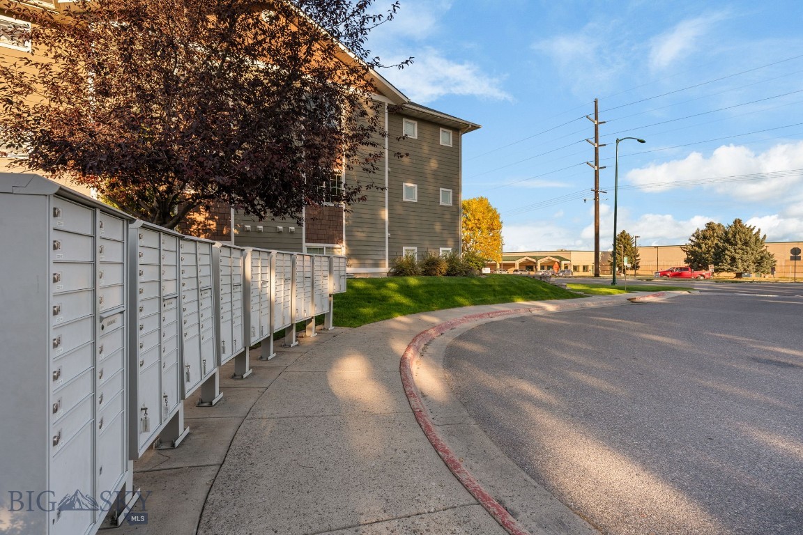 2220 Baxter C Property Photo 16