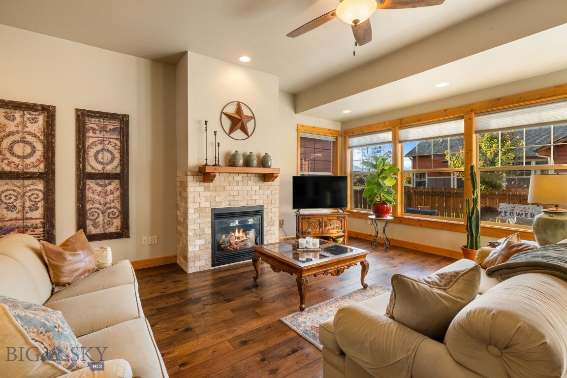 5416 Glenkirk Drive Property Photo 10