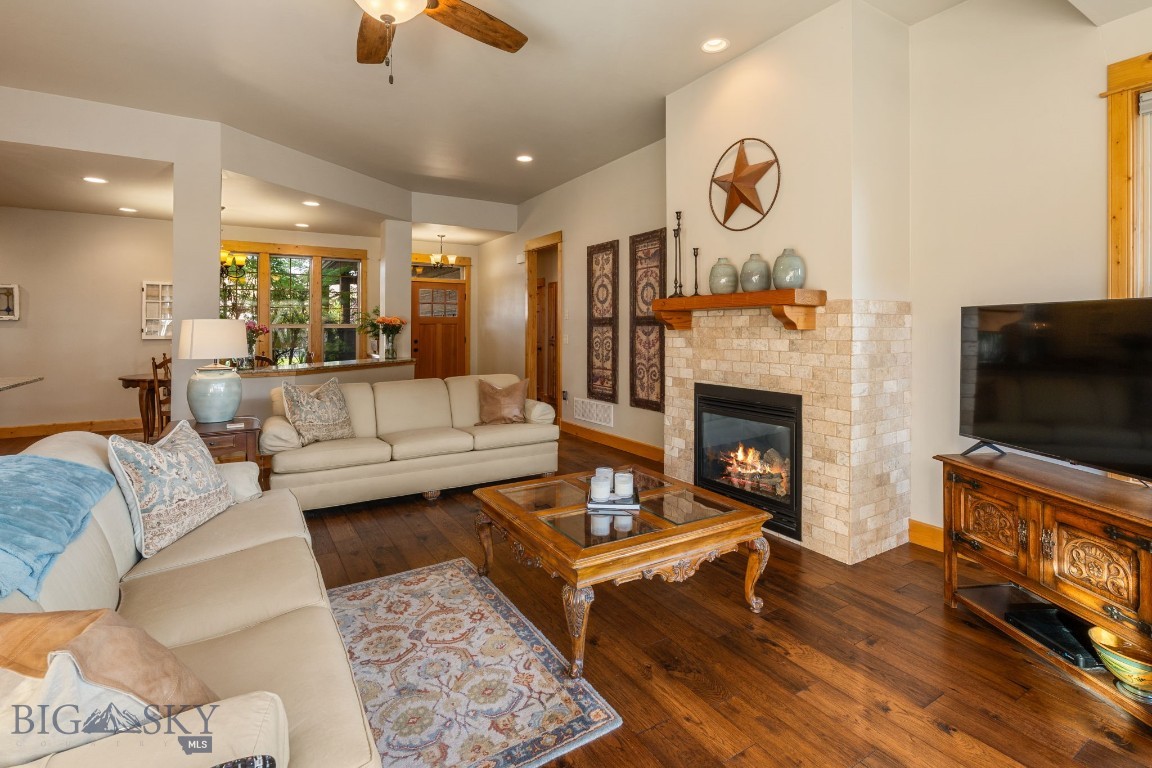 5416 Glenkirk Drive Property Photo 13